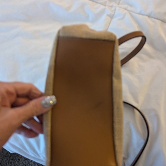 Fossil Crossbody - Picture 5 of 5